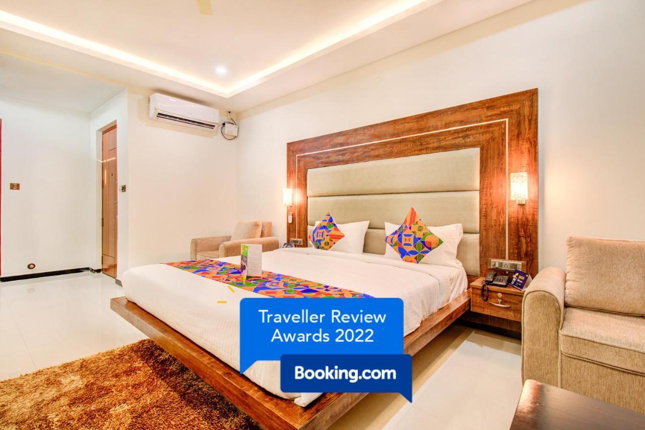 Fabhotel The Royal Suites - Nr Gopalan Innovation Mall Bangalore Extérieur photo