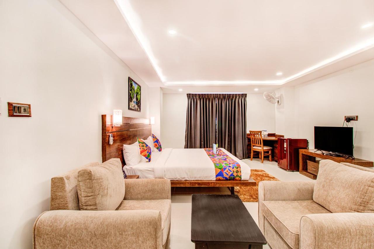 Fabhotel The Royal Suites - Nr Gopalan Innovation Mall Bangalore Extérieur photo