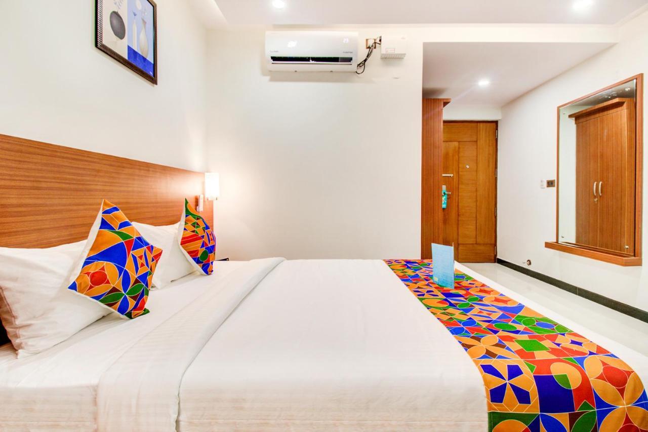 Fabhotel The Royal Suites - Nr Gopalan Innovation Mall Bangalore Extérieur photo