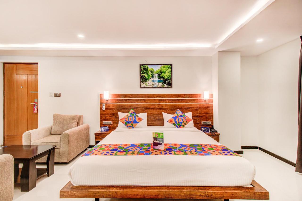 Fabhotel The Royal Suites - Nr Gopalan Innovation Mall Bangalore Extérieur photo