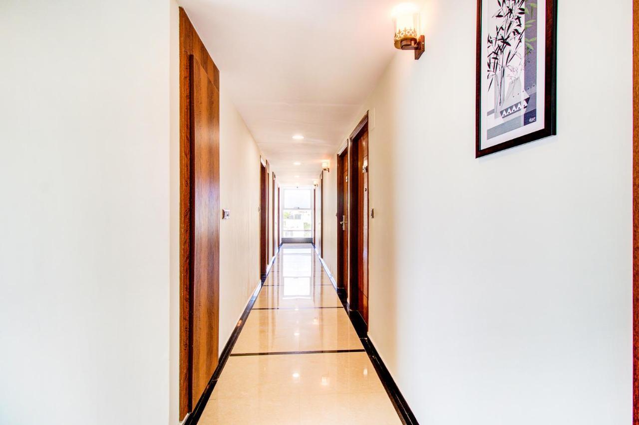 Fabhotel The Royal Suites - Nr Gopalan Innovation Mall Bangalore Extérieur photo