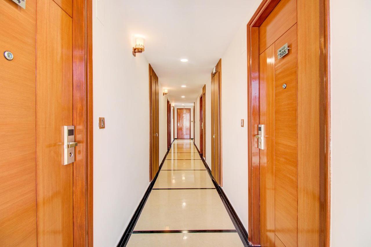 Fabhotel The Royal Suites - Nr Gopalan Innovation Mall Bangalore Extérieur photo